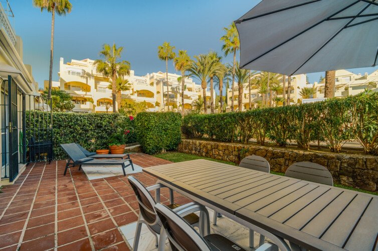 Elviria beach side apartment